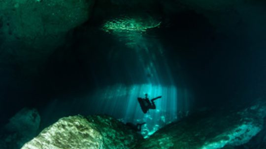 Diving in Cenote Taj Maha