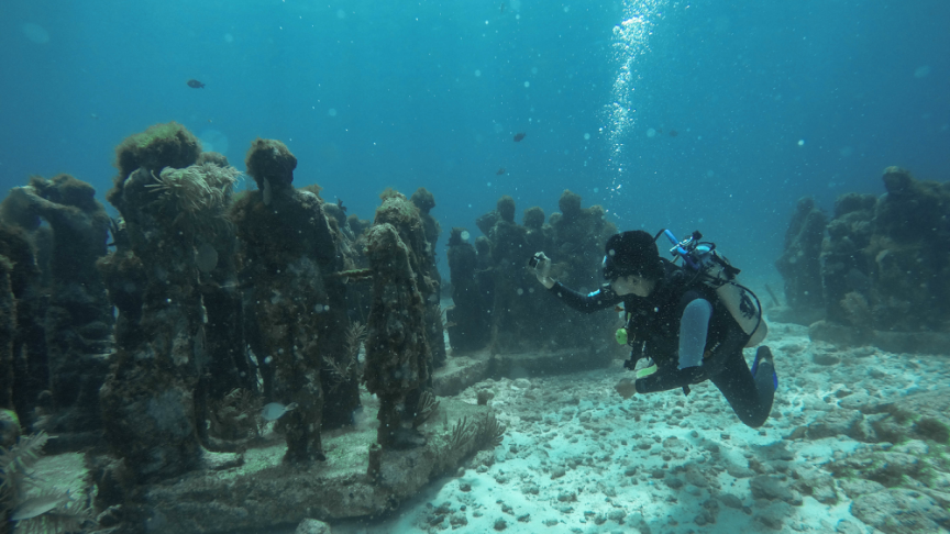 diving in Musa Isla Mujeres