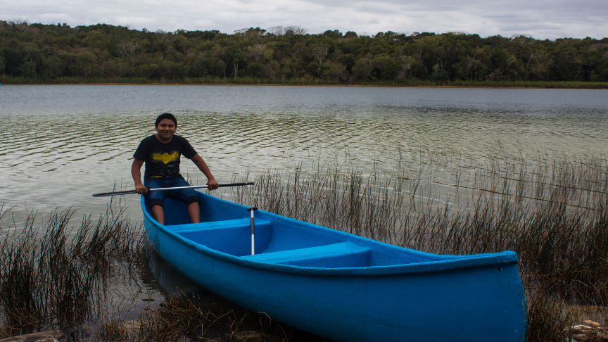 canoe in punta laguna